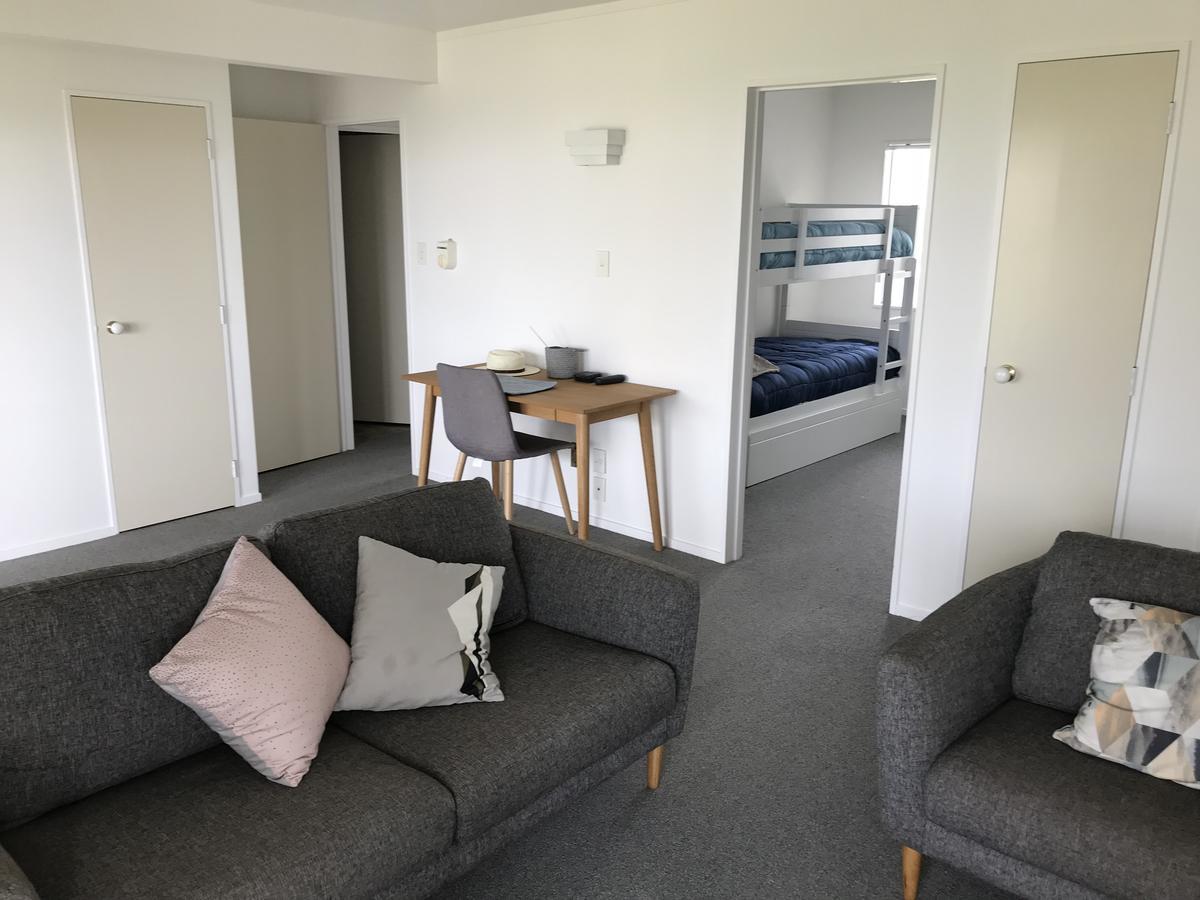 Unit By The Beach Appartement Mount Maunganui Buitenkant foto